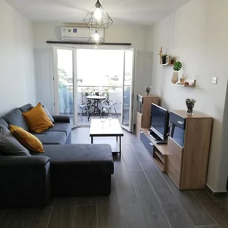 Ariadne Apartment *