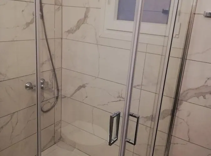 Ariadne * Paralímni